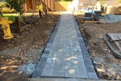 paver-walkway